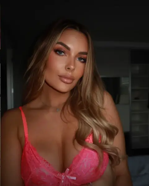 Sarah Harris — OnlyFans